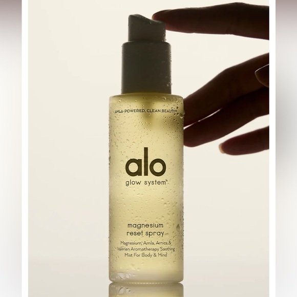 ALO Magnesium Reset Spray - Picture 2 of 7